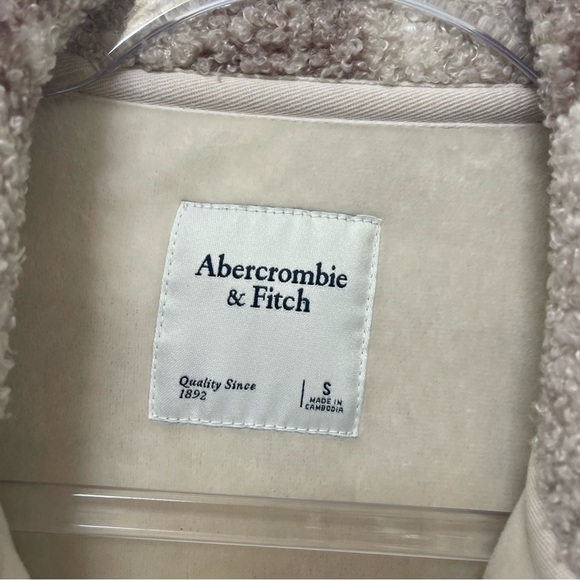 Abercrombie Plaid Sherpa Fuzzy Shacket Size Small - Picture 3 of 3